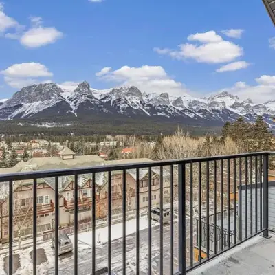 Relaxing 1BR Getaway Hot tub plus Amazing Mtn Views