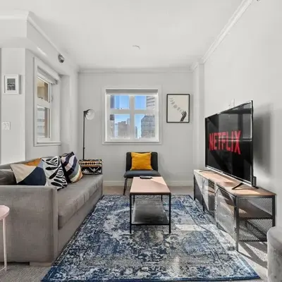 Waterfront 2 Beds And 2 Bath Downtown Urban Escape