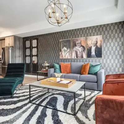 Lovely 3BR unit in the heart of Calgary