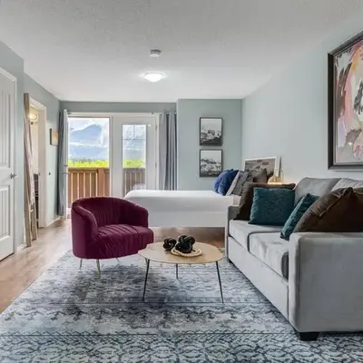 Stunning Mountain View Cozy Studio for Small Grp