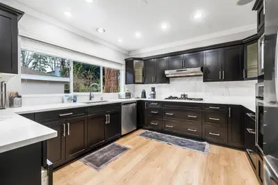Gallery image of Comfortable Family Home in Dunbar in Vancouver
