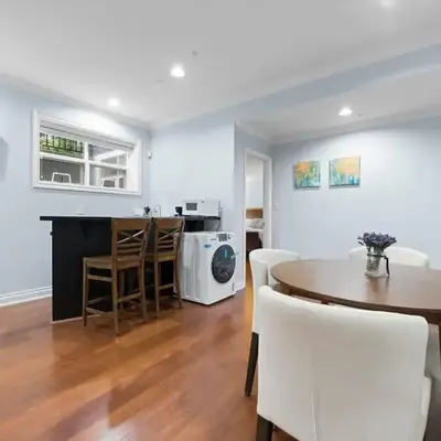 Luxury 1200 squft 2BR Shaughnessy Suite Near YVR & DT