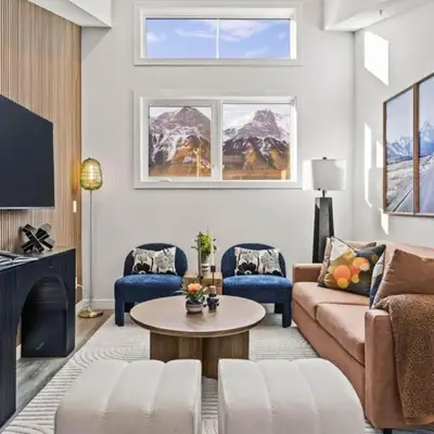 Cozy 3BR Mountainside Haven Near Banff