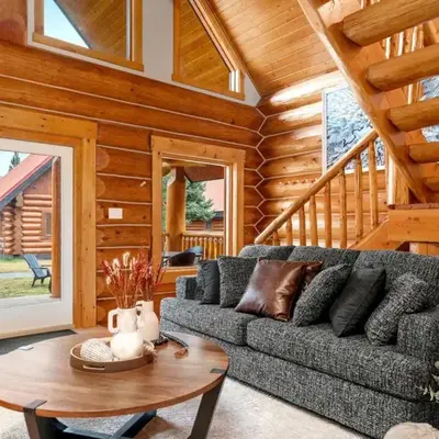 Rustic Cabin Hideaway with BBQ Fire Pit and Mtn Views