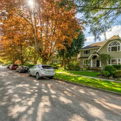 BudgetWise Semi-Basement near Airport