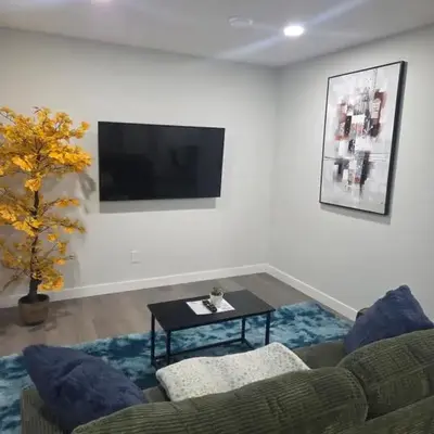 Cozy Suite Near West Edmonton Mall