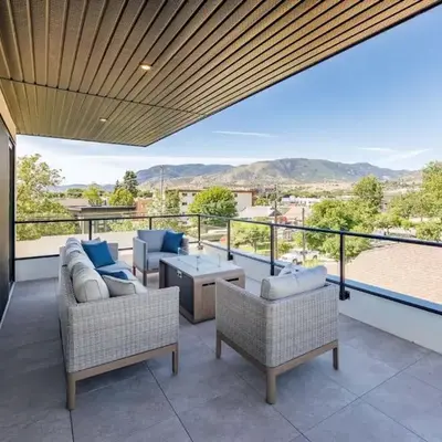 Luxurious 4BR Beach Retreat with Backyard and Balcony