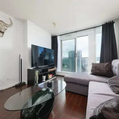 Cozy Condo in Prime Location with Jacuzzi Pool & Sauna