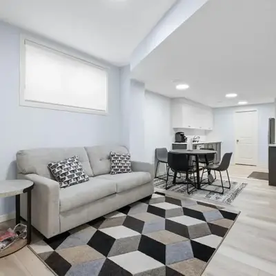 Cozy 2 Bedroom Private Basement Suite SW Calgary