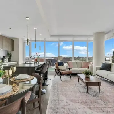 1409 Guardian South