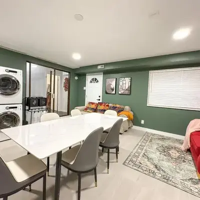 Vancouver UBC 3BD Garden Suite
