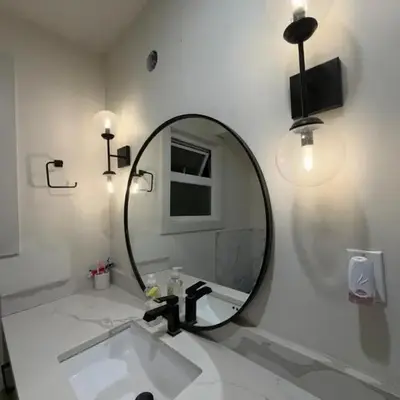 Vancouver Downtown Apartment - Walk to SkyTrain & BC Place