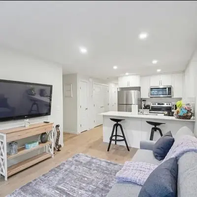 Luxury brand new 1 Bedroom Townhome
