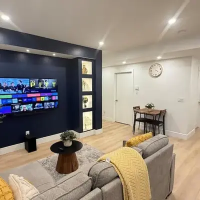 Modern 1BR Private Suite NW Near Airport & Amazing Shopping! Free Netflix