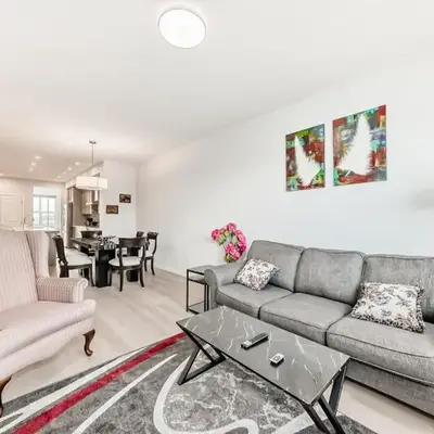 Cozy 3 beds 2 and half baths 2 Story Home