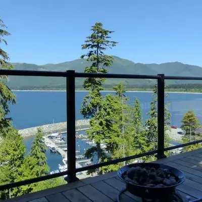 Amazing Marina & Oceanfront View - Pet Friendly - Sleeps 6