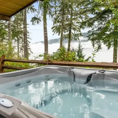 Seaside Haven -Hot Tub with Oceanfront View