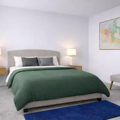 Private ensuite bedroom with independent entrance in South Pandosy Gyro beach OC KGH