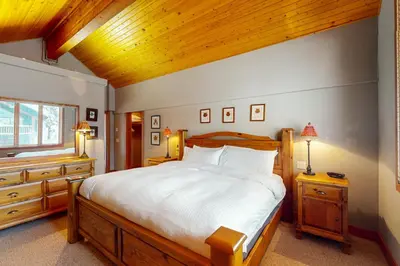 Gallery image of Coyote Creek Chalet in Big White