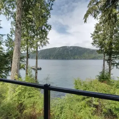 Hera's Cove - Oceanfront Oasis - Pet Friendly