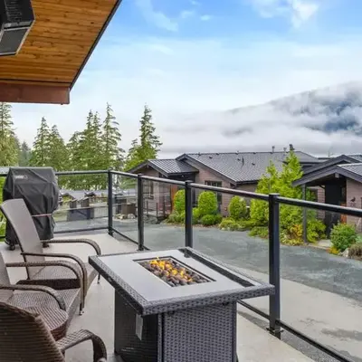 Spacious Oceanview - 2 living rooms & fridges - Pet Friendly