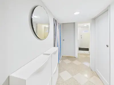 Gallery image of The Hawthorne House Hideaway in Oak Bay