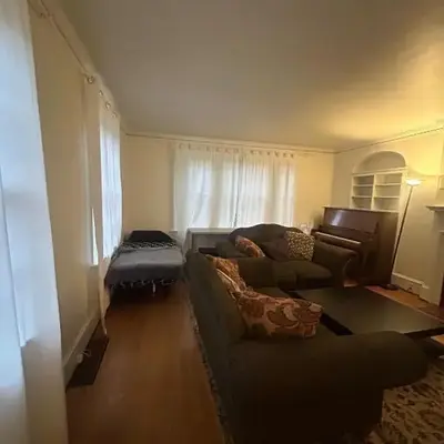 South Vancouver Guest House - Airport & Downtown Easy Access