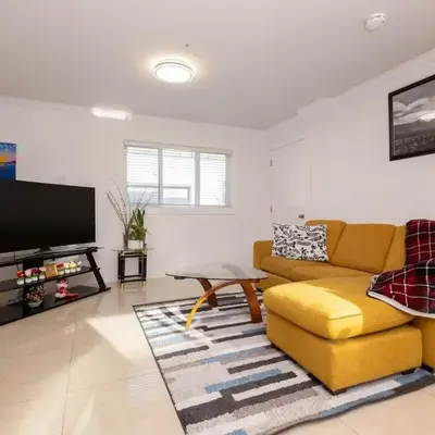 Private 2BR 2Bath Suite - Sunset Vancouver