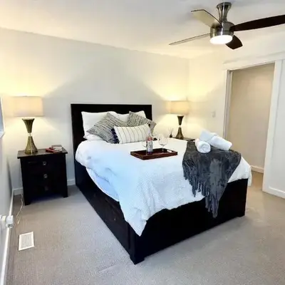 Emerald 3Bed 1bath Rancher 2C-D EvEs Spa BBQ RKE