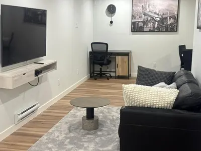 Gallery image of Modern Calgary Stay , Free Parking, Fast Wi-Fi in Calgary