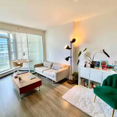 25 Days Minimum - Luxury and Modern Downtown Apartment - Do not send request for less than 21 days