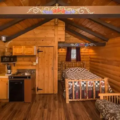 The Wolf Cabin - Bear Creek Cabins