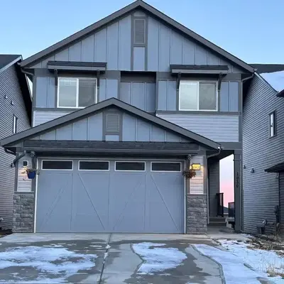 Luxury 4 Bedroom Entire House with Basement