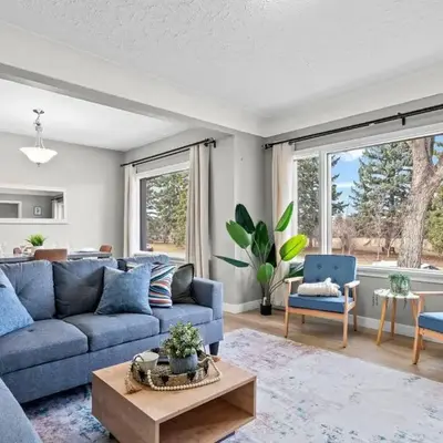 Modern House-3BR/Spacious good for 8/Free Parking