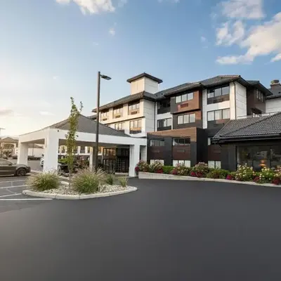Hotel Kelowna & Conference Centre