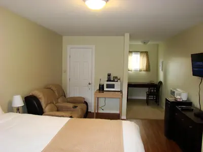 Gallery image of Paddock Inn in Coleman
