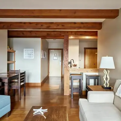 Beautiful Condo In A Great Location
