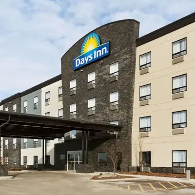 Days Inn by Wyndham Calgary North Balzac