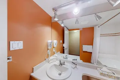 Gallery image of Glacier's Reach 115b in Whistler