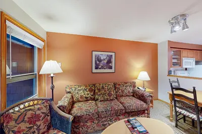 Gallery image of Glacier's Reach 115b in Whistler