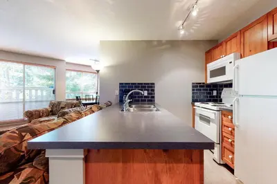 Gallery image of Town Plaza, Unit 256 in Whistler