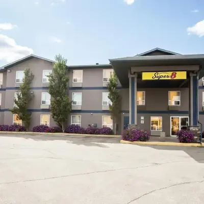 Super 8 by Wyndham Whitecourt