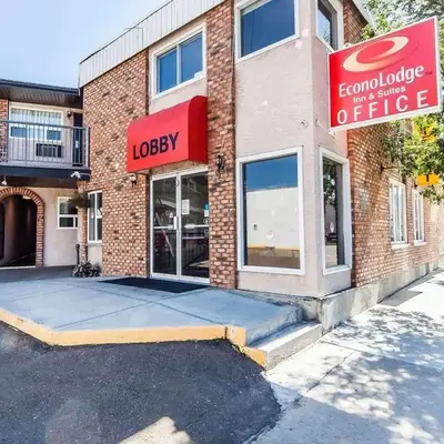 Econo Lodge Inn & Suites Drumheller