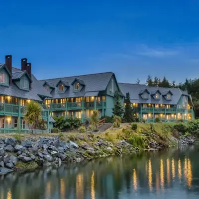 Canadian Princess Lodge & Marina