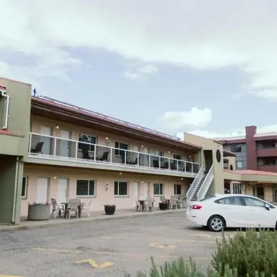 Waterfront Inn