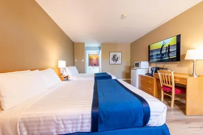 Gallery image of Ocean Crest Motel in Qualicum Beach