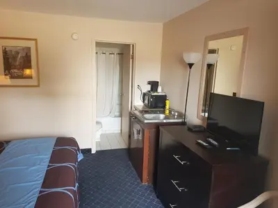 Gallery image of BA Hotel in Red Deer