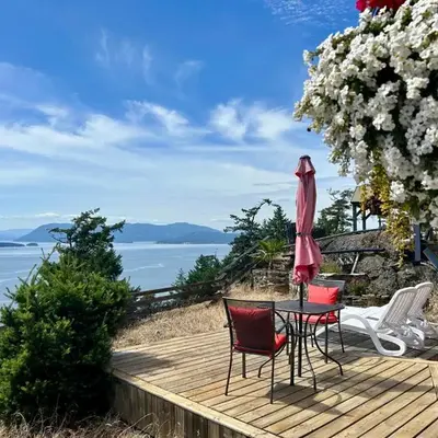 Shangri-La Oceanfront vacation home