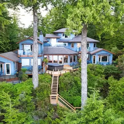 Snug Harbour Inn