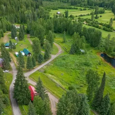 Helmcken Falls Lodge Cabin Rooms and RV Park